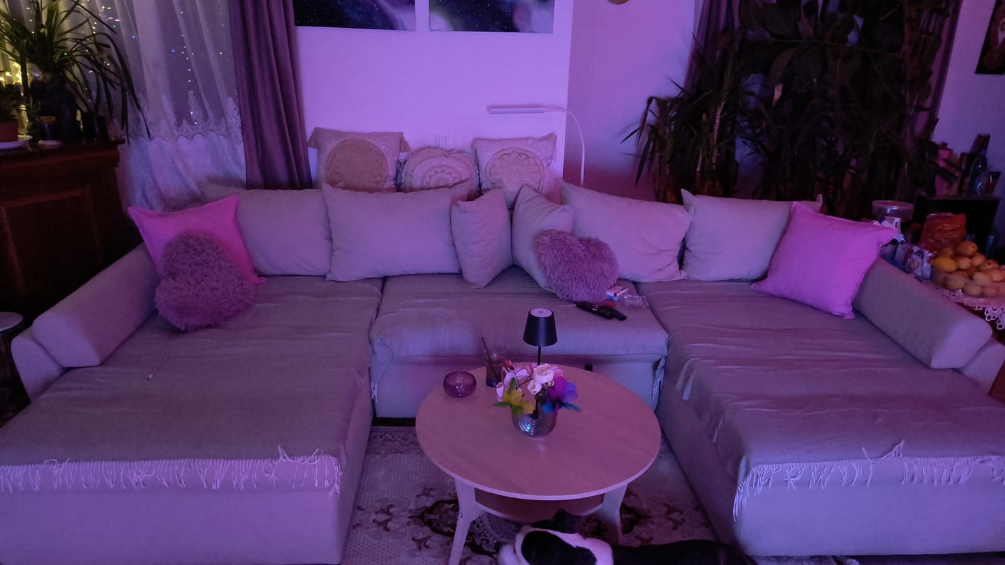 Customer photo review of Colțar extensibil dumonde cu ladă de depozitare si sezut confortabil din spuma HR, Loana Bej U 355x185 cm