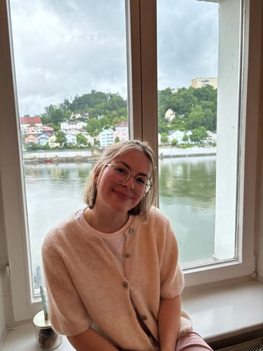 Customer photo review of Lena Soft Strickjacke - Creme