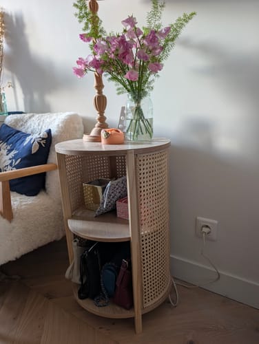 Customer photo review of ALTA - Table de chevet avec 2 rangements en bois et rotin naturel