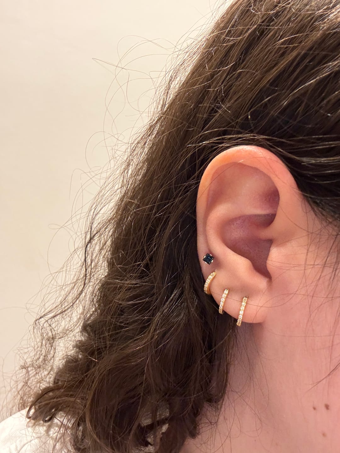 Customer photo review of Pendientes Triple Aros