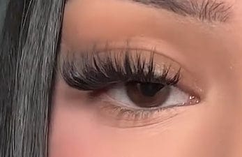 Customer photo review of Lash Bond & Seal - Black 10ml