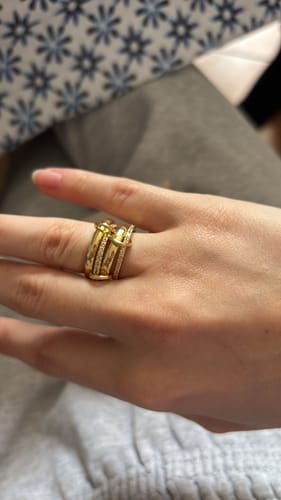Customer photo review of Paloma sparkling Ring