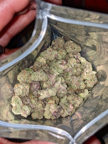 Customer photo review of Frosted Donuts Exotic THCA Flower