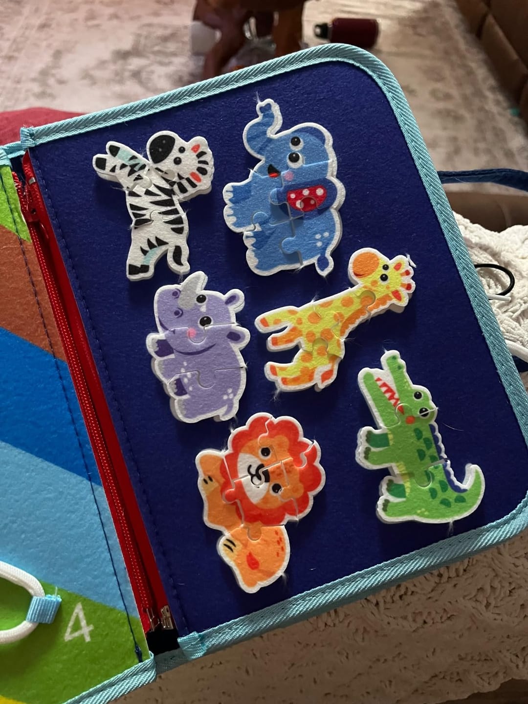 Customer photo review of Cahier Montessori – Éveil ludique pour les petites mains curieuses