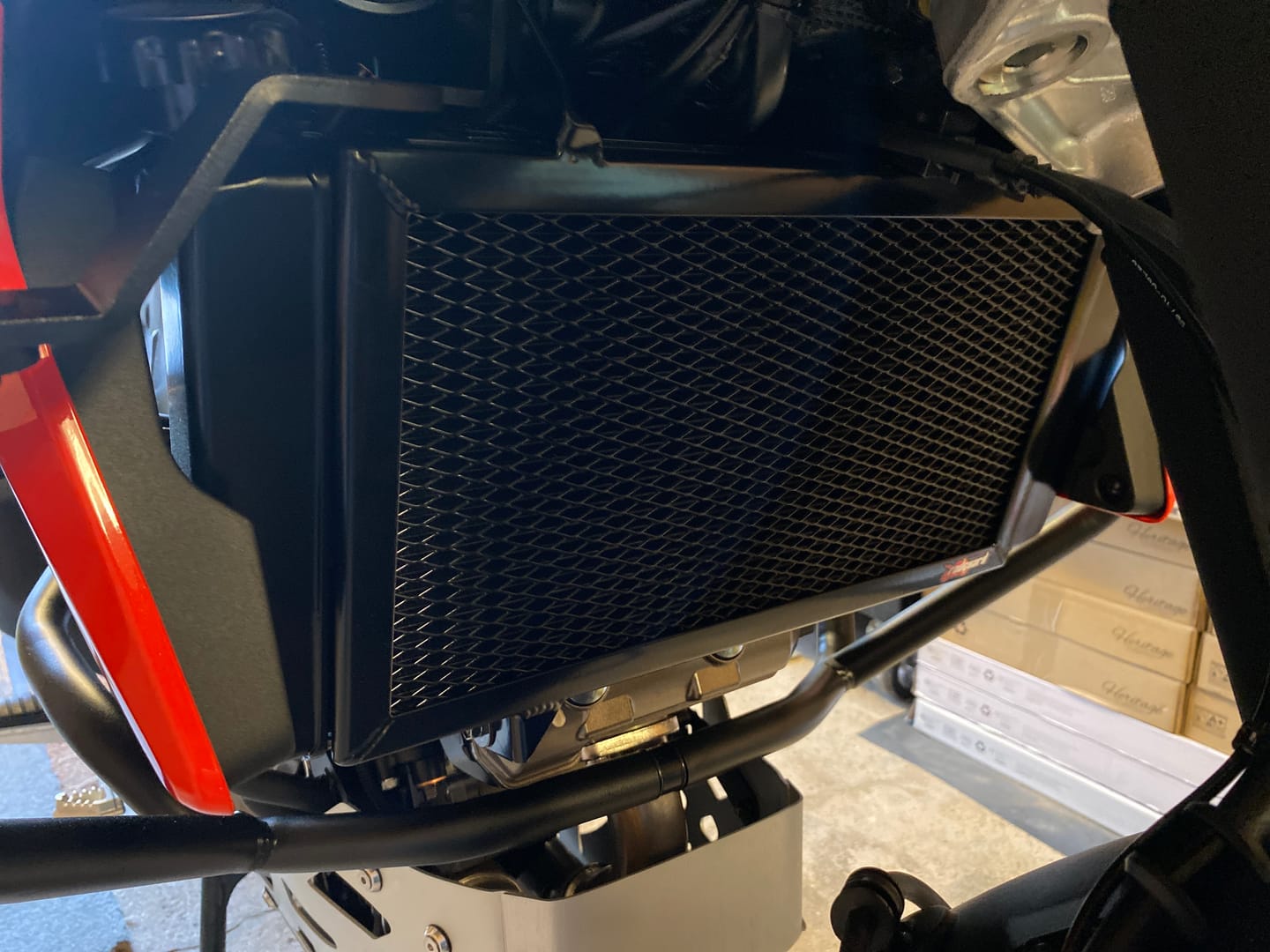 Customer photo review of Suzuki V-Strom 1050DE / DL1050 / XT 2020-2025 Radiator Guard