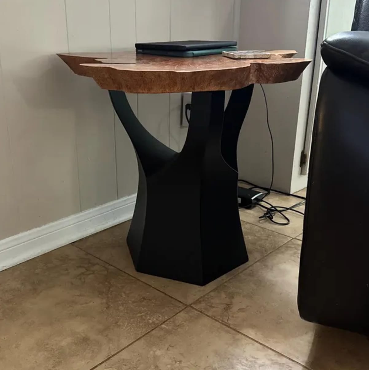 Customer photo review of End Table Legs 216 Namu 20H Metal Modern Design