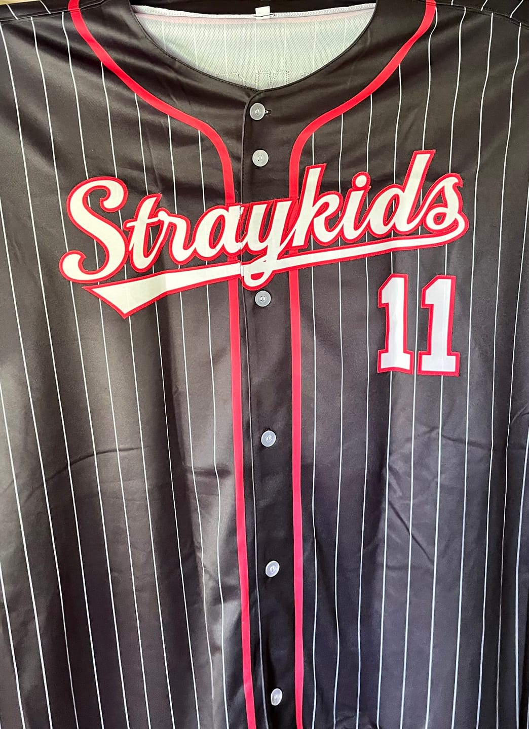 Customer photo review of Custom Black Red Stripe Fashion Raglan Sleeves Authentic Baseball Jersey
