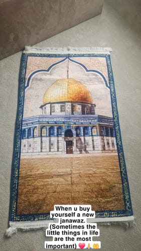 Customer photo review of Al Aqsa WaterColour  Padded Prayer Mat