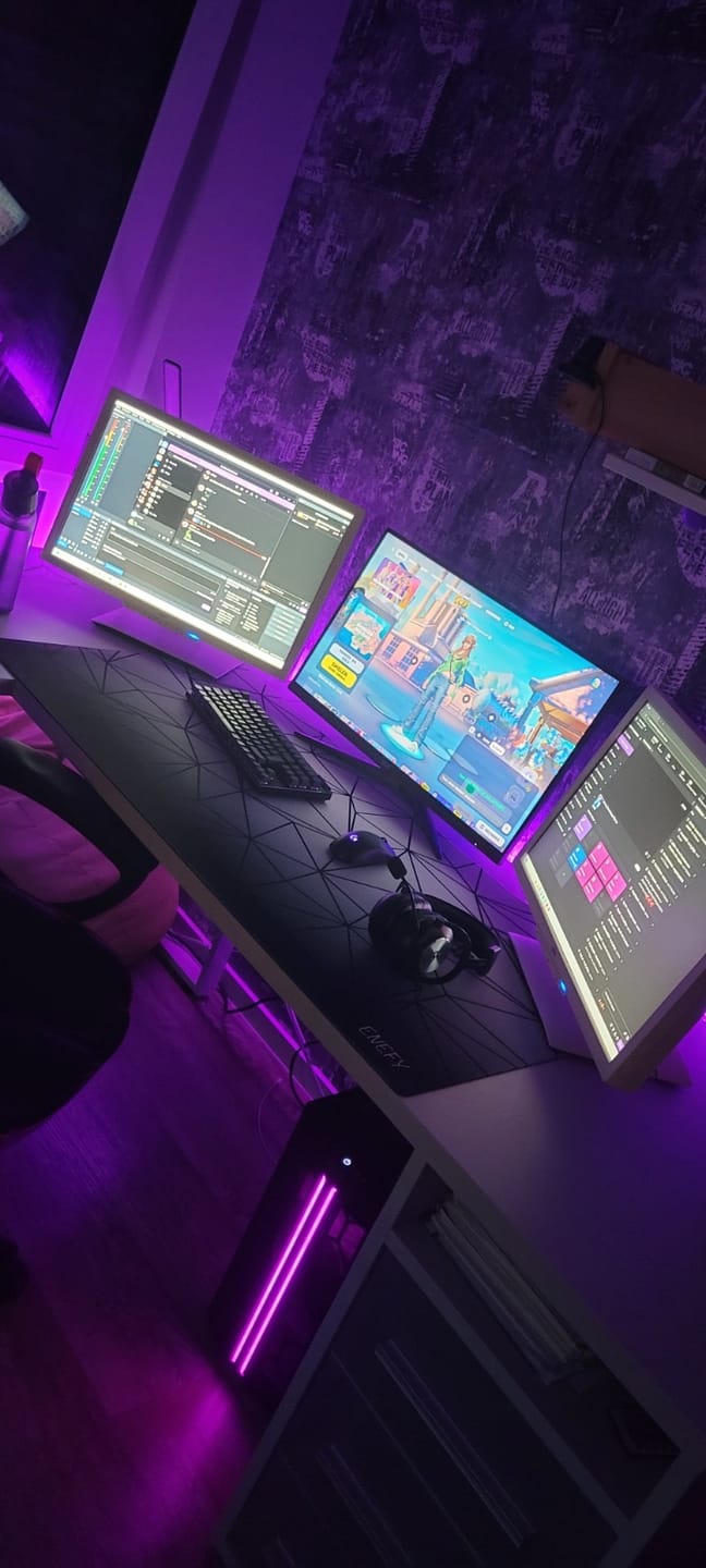 Customer photo review of Mousepad Geometric
