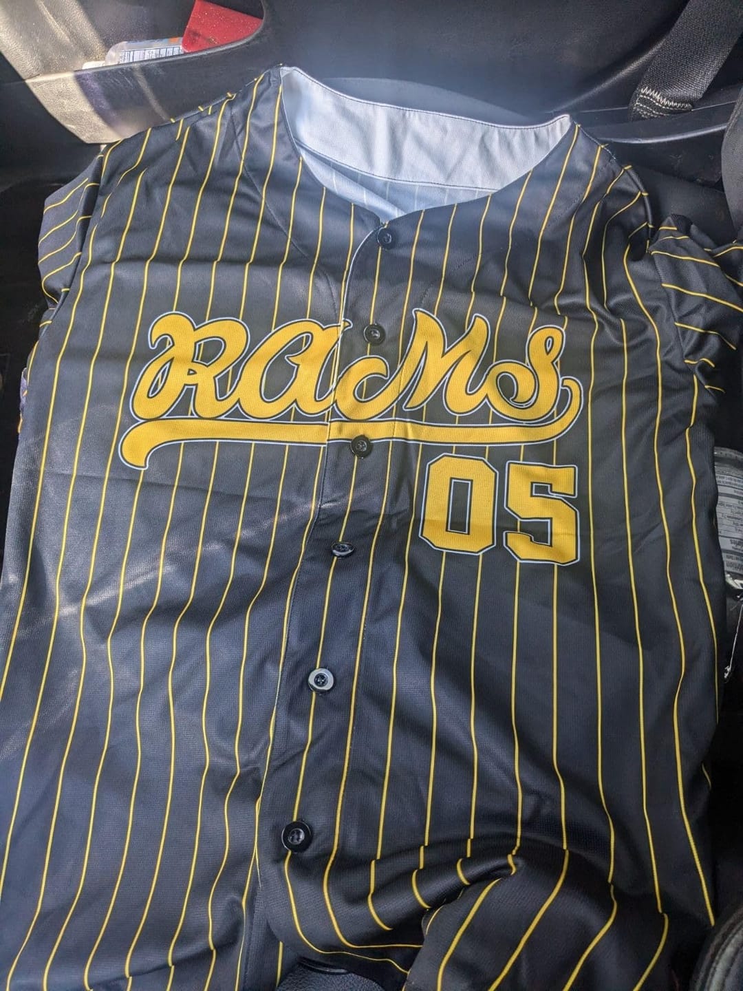 Customer photo review of Custom Baseball Jersey Stitched Personalized Baseball Sports Uniform For Men Women Boy