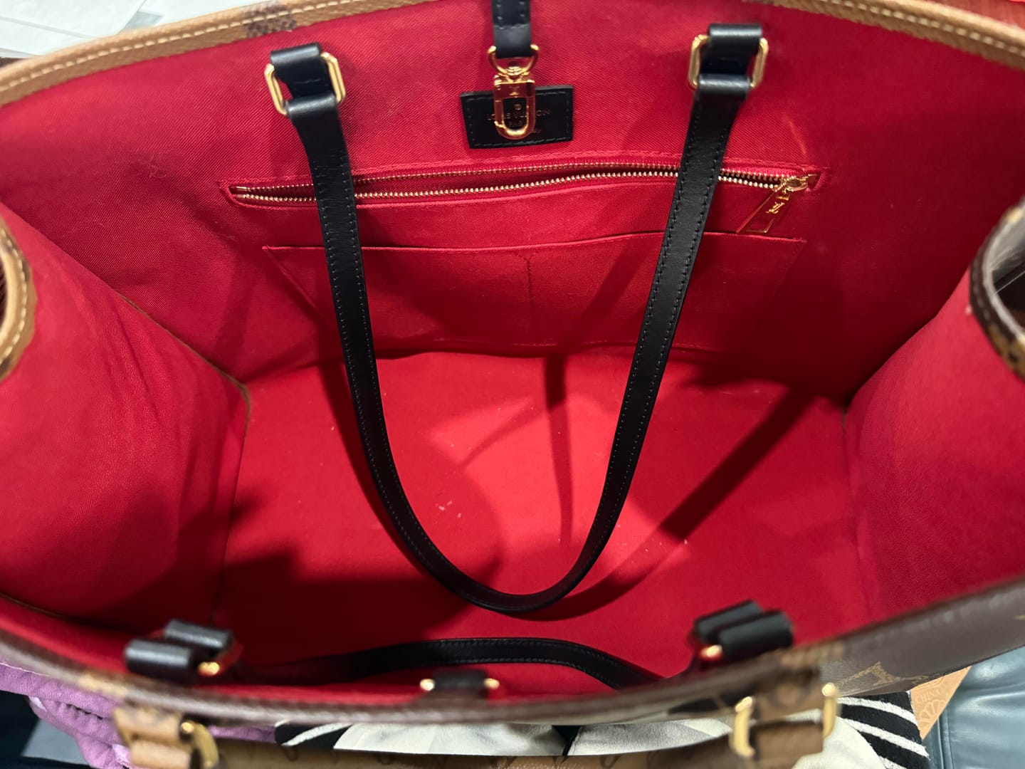 Customer photo review of 【ルイヴィトン】★お洒落メンズへ★レディース♪オンザゴー MM トートバッグM45321