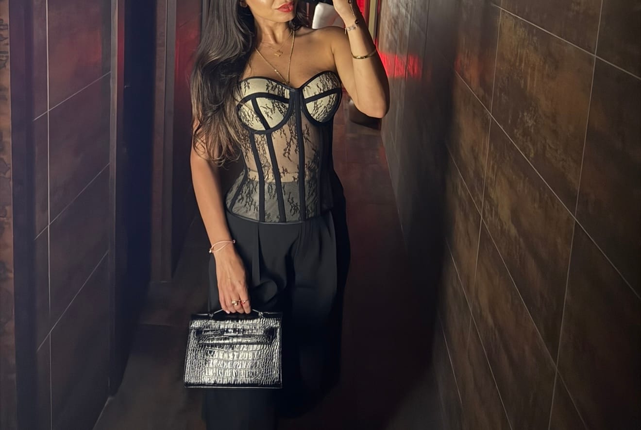 Customer photo review of Olivia corset