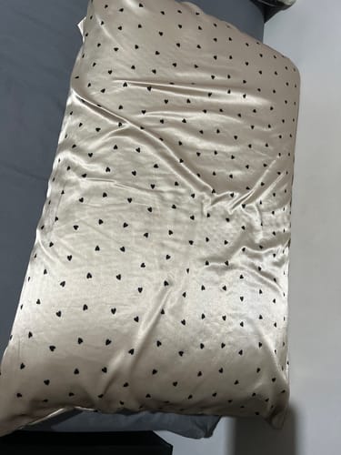 Customer photo review of Funda de Satín