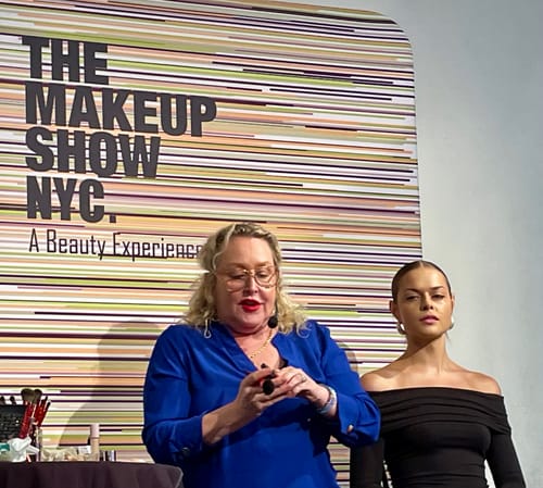 Customer photo review of Melanie Mills Hollywood Angled Face & Body Brush - MM01 X Omnia