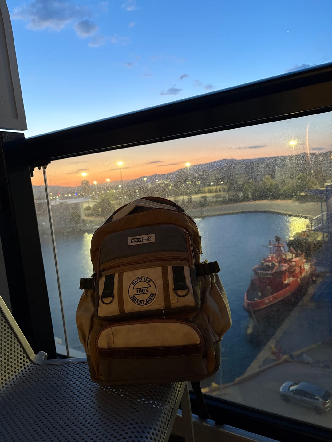 Customer photo review of Navigator Laptop Backpack