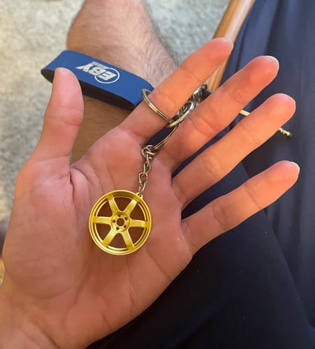 Customer photo review of TE Wheel Keychain