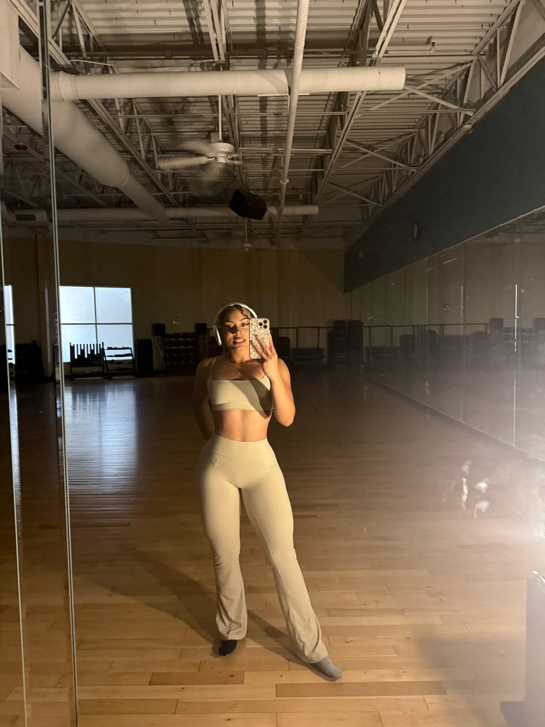 Customer photo review of W269 Luna Flare Leggings