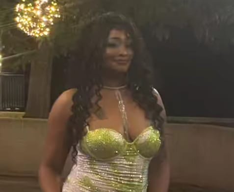 Customer photo review of Sensationnel Butta Lace 90's Bangs Glueless HD Lace Front Wig - 90'S BANGS UNIT 916