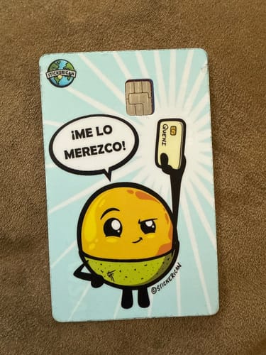 Customer photo review of Me Lo Merezco - Sticker para Tarjeta de Crédito