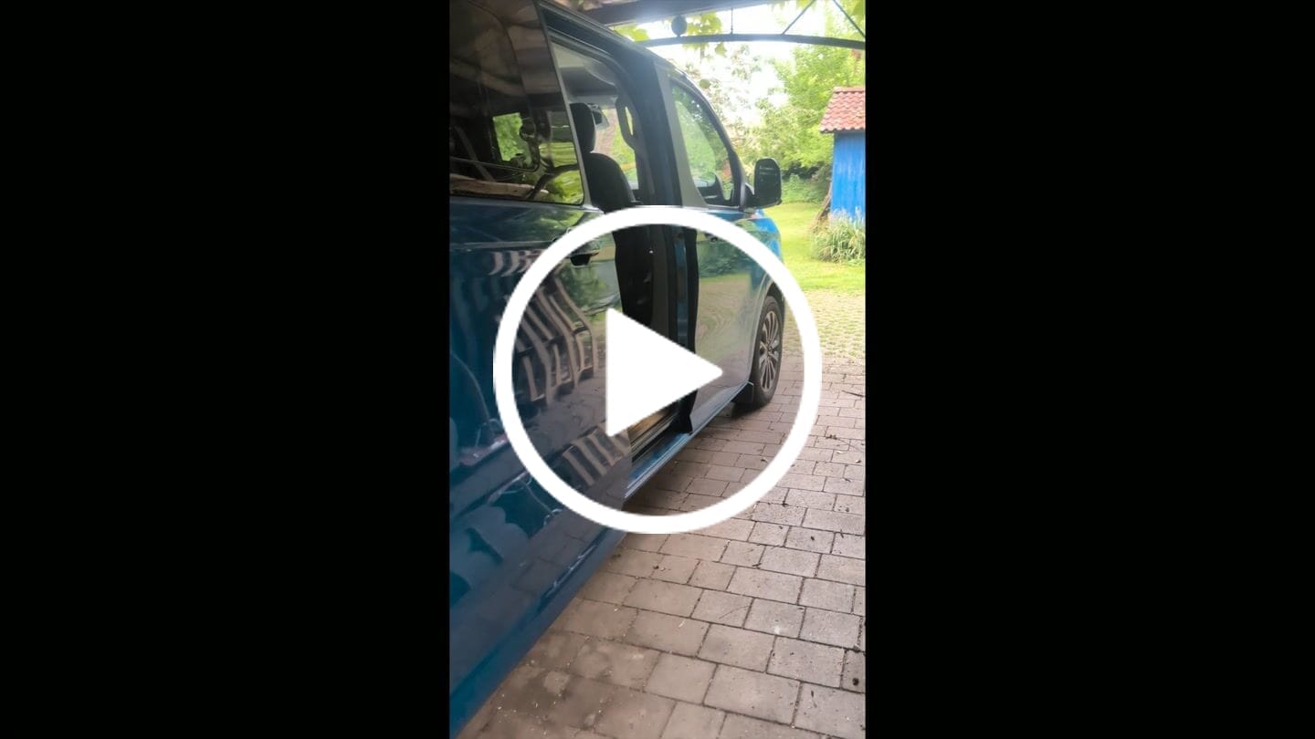 Customer video review of Ford Tourneo Custom ab 2023 (V710) Nutenstein Fitting M8 Befestigung Schienensystem