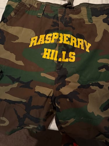 Customer photo review of GV Gallery Camo Cargo Shorts Green