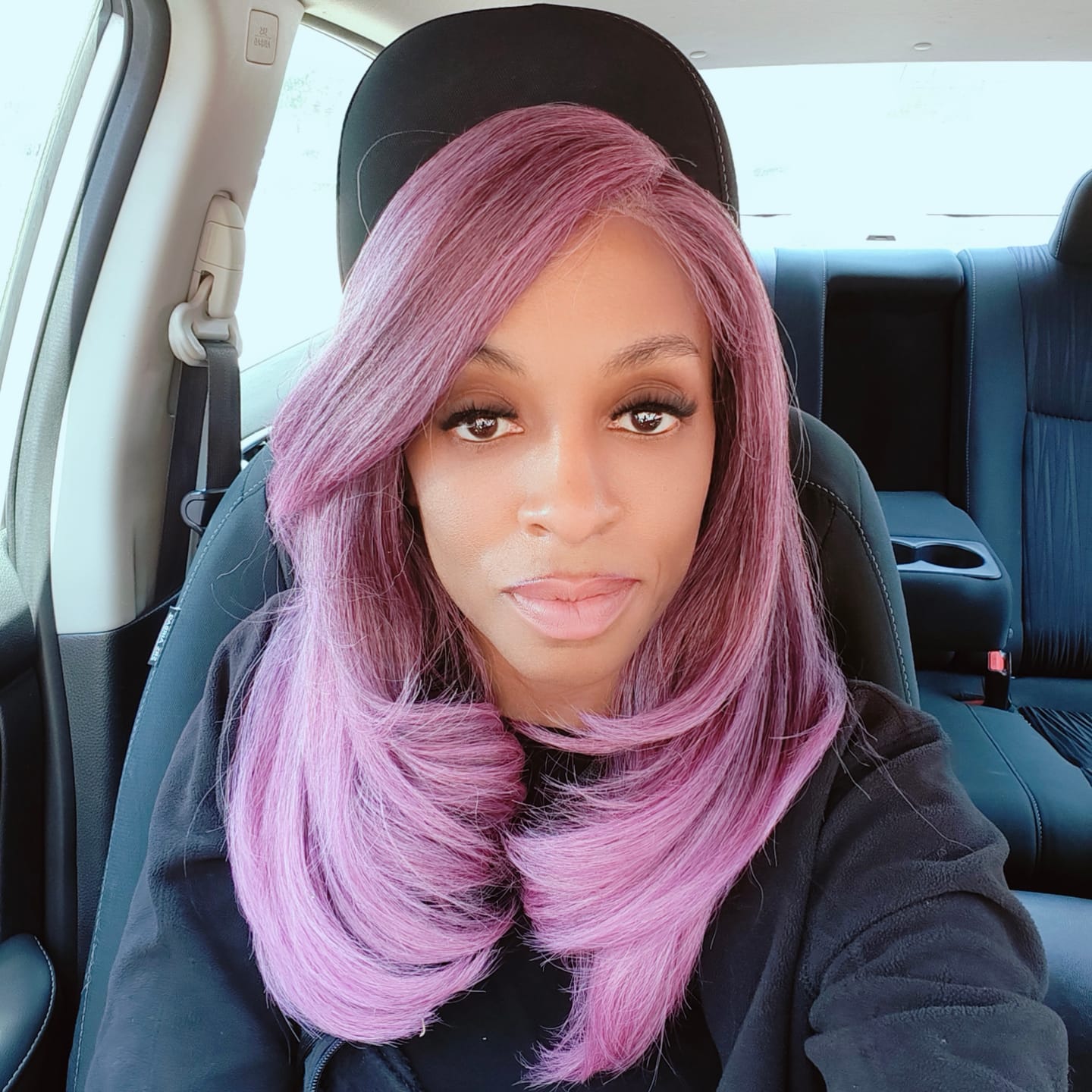 Customer photo review of Outre Melted Hairline Glueless HD Lace Front Wig - MH 108
