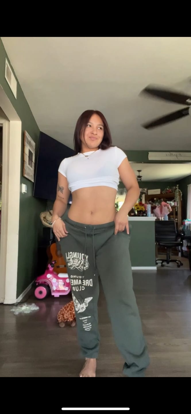 Customer photo review of W211 Dreamers Joggers