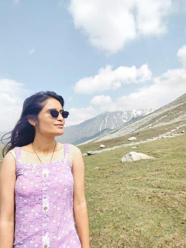 Customer photo review of Black Silver Cateye Sunglasses MG3448