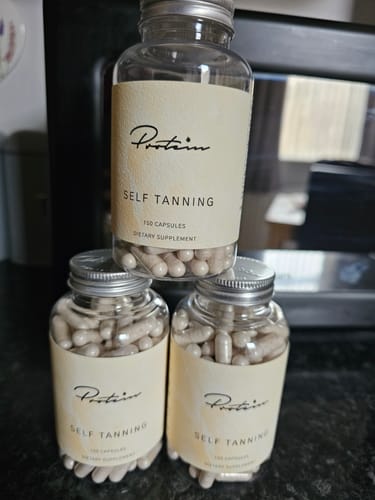 Customer photo review of Self Tanning 150 Capsules