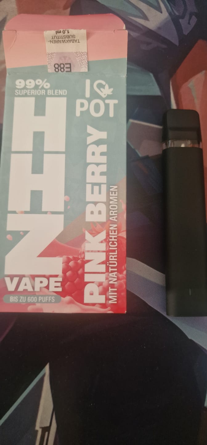 Customer photo review of HHZ Vape Pen 95% - Pink Berry