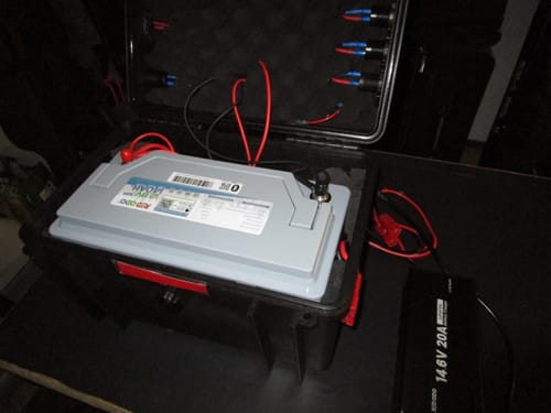 Customer photo review of Redodo LiFePO4 12V 140Ah H190 Untersitz Lithium Batterie mit Bluetooth für Wohnmobil | Batterie Wohnmobil, Solarbatterie, DIN H8