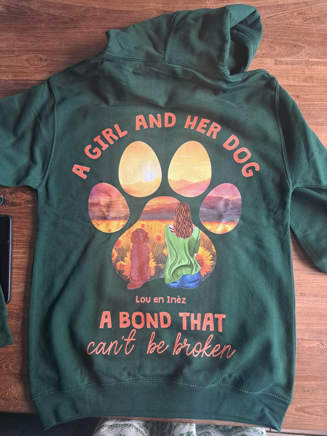 Customer photo review of Onbreekbare verbinding - Gepersonaliseerde hoodie