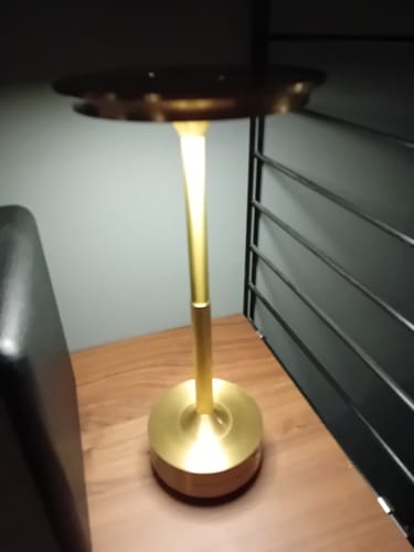 Customer photo review of Bordslampa Iron - Portabel - Batteridriven 4000 mAH