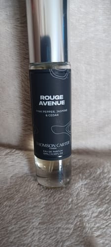 Customer photo review of Rouge Avenue | Eau de Parfum