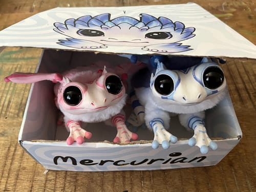 Customer photo review of Mercurian frog– blueberry