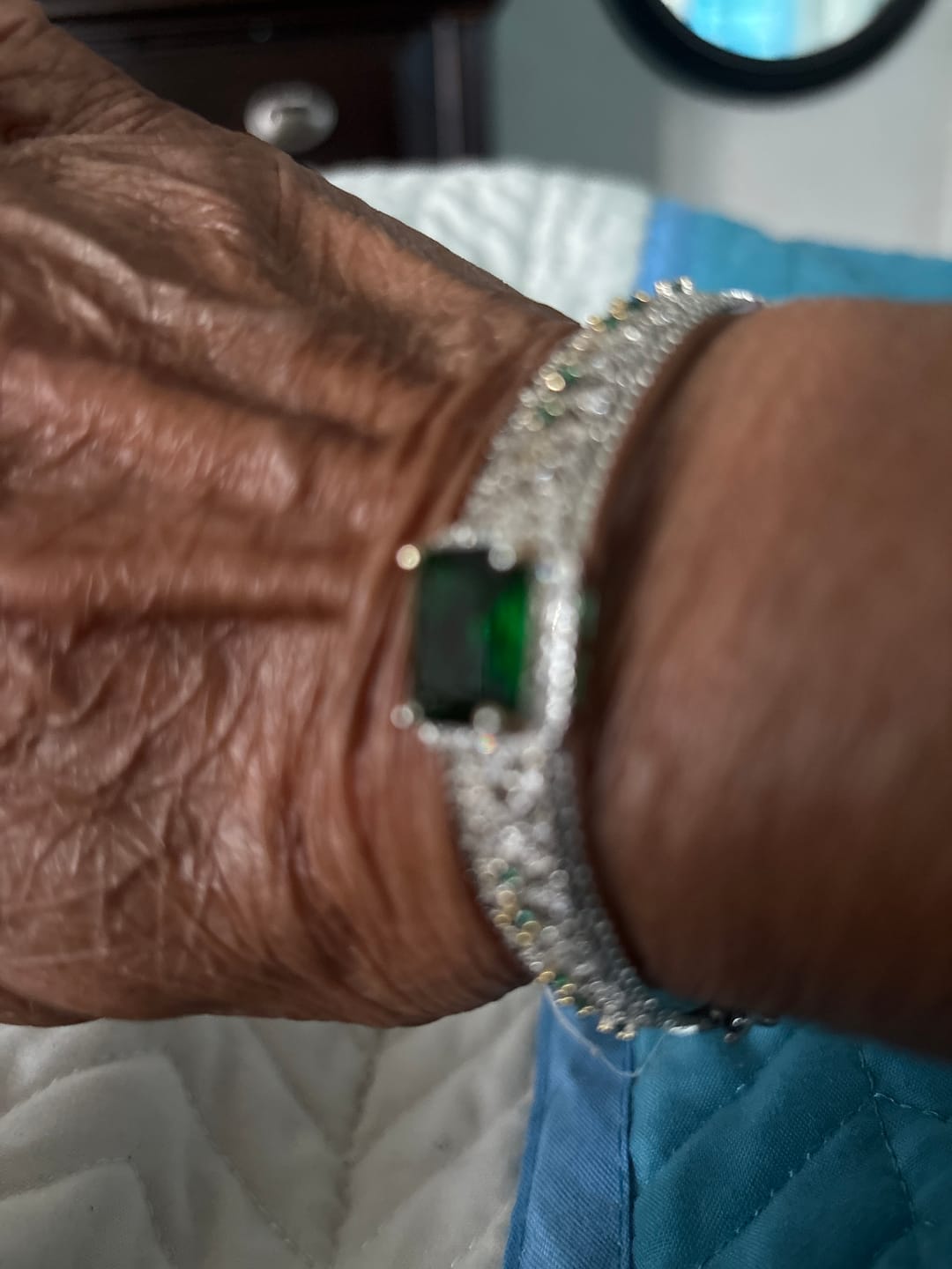 Customer photo review of Luxury Silver Color Emerald Bracelet Micro Inlaid Zircon Dual Color Bangle Cuff
