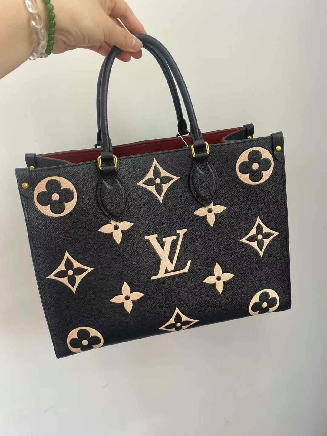 Customer photo review of 【ルイヴィトン】大容量で使いやすい♪オンザゴーMM バッグM45494