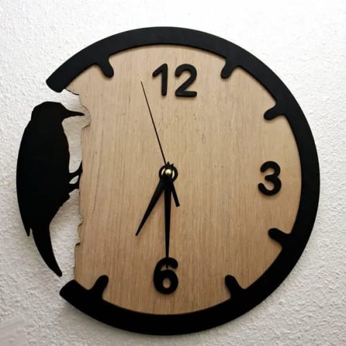 Customer photo review of Wooden wall clock woodpecker laser cut svg file