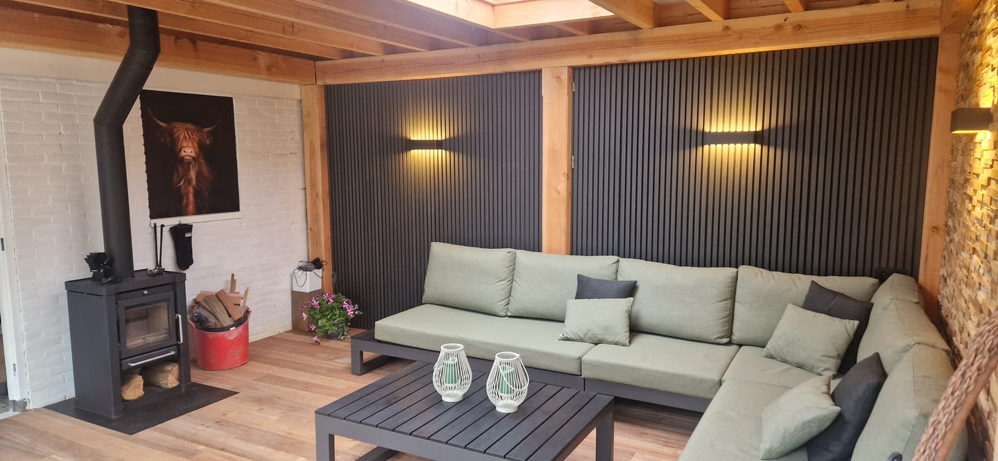 Customer photo review of AkuPanel Zwart Eiken-Hout | 240cm x 60cm | 3-zijdig écht houtfineer