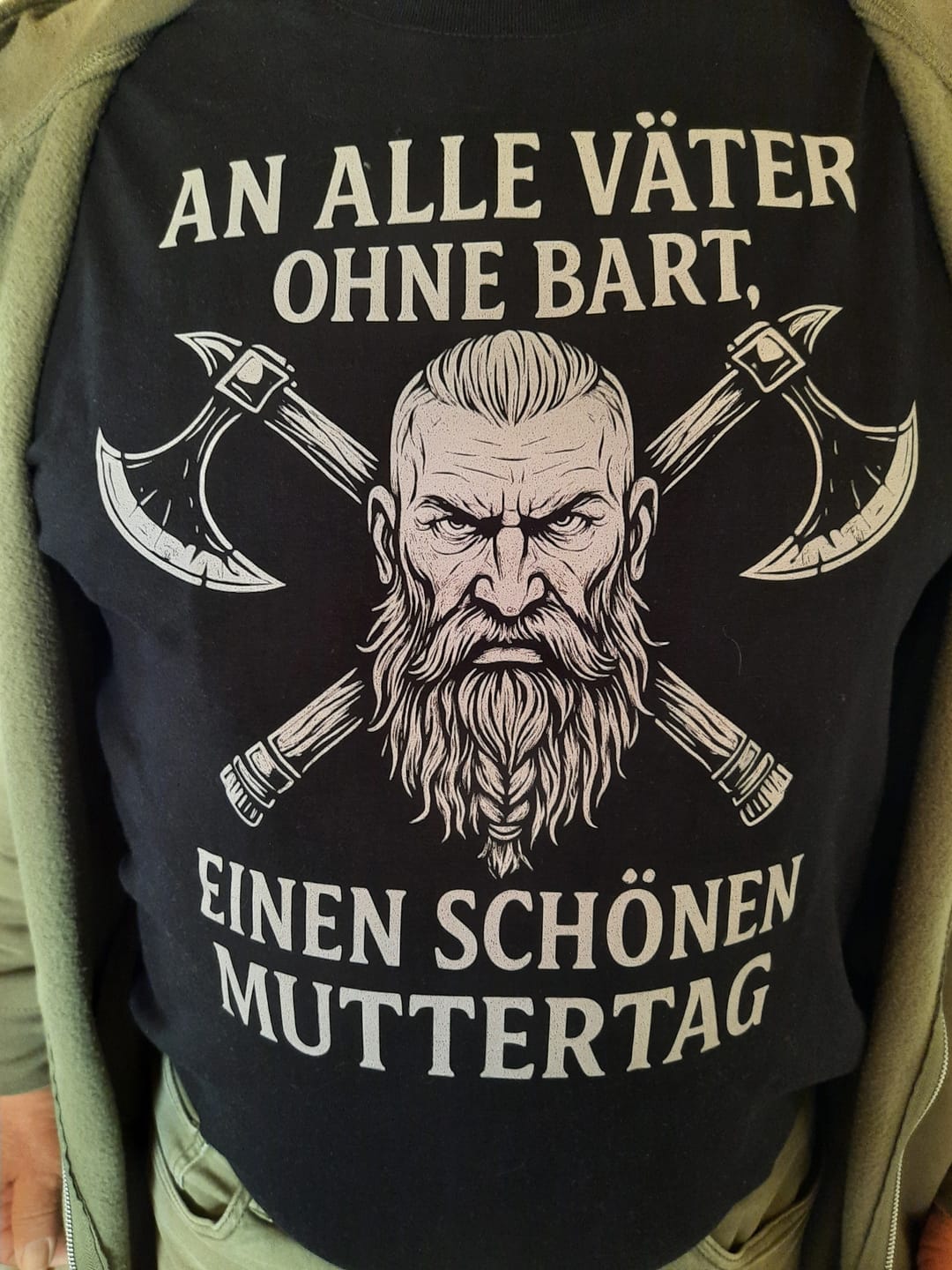 Customer photo review of An alle Väter ohne Bart   - Herren Shirt