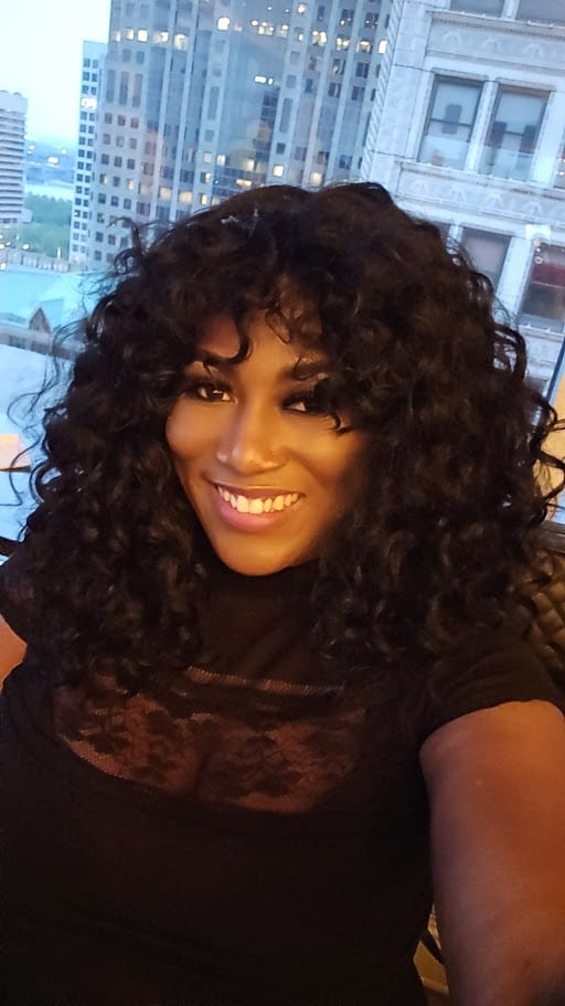 Customer photo review of Outre Wigpop Style Selects Full Wig - LEANZA