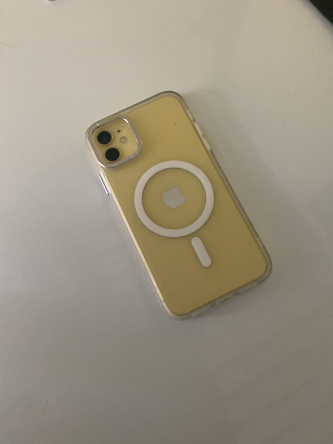 Customer photo review of COVER IPHONE MAGSAFE - CLEAR WHITE