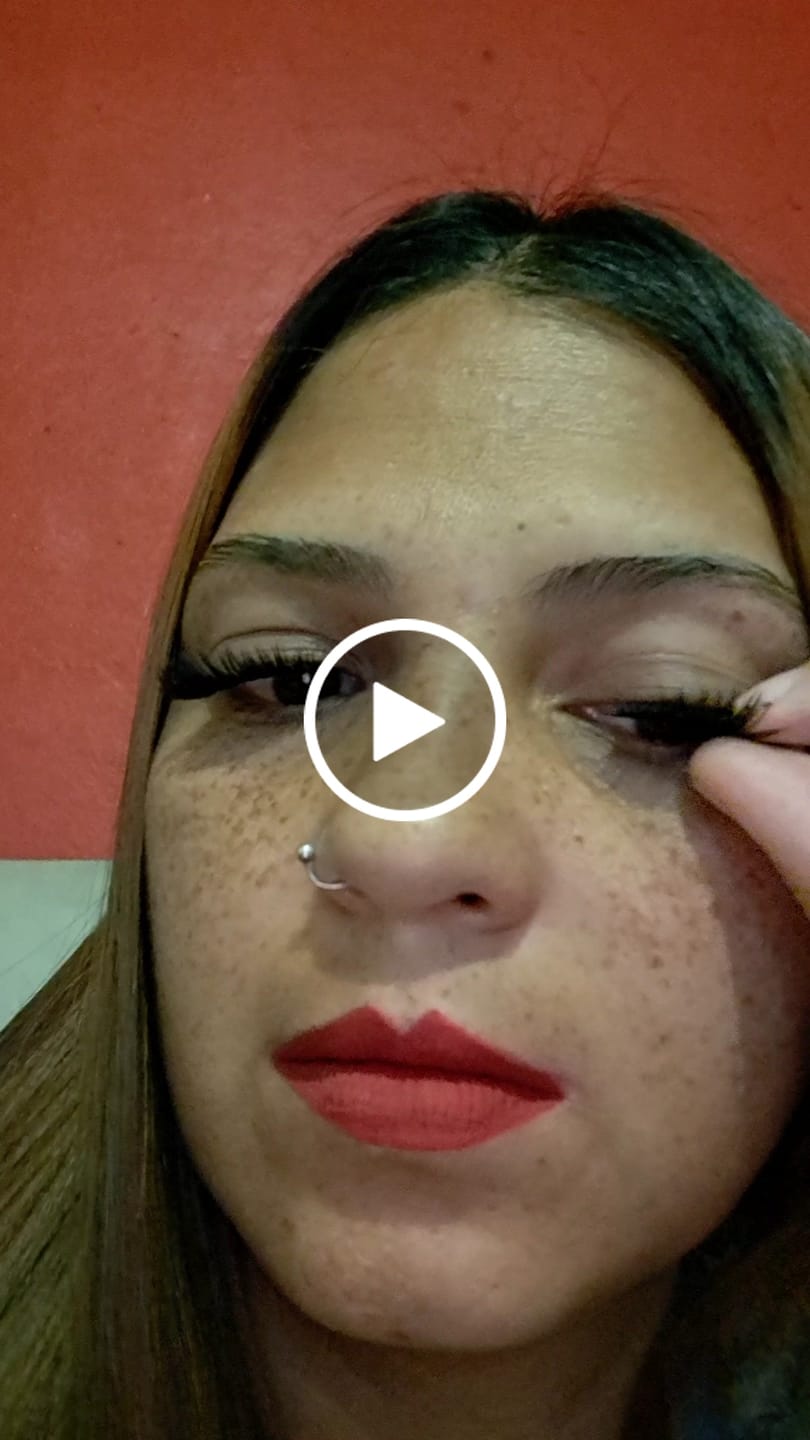 Customer video review of 3-in-1 Lash Bond & Seal & Remover（Black Bond）