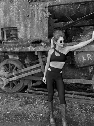 Customer photo review of Legging Ari preta