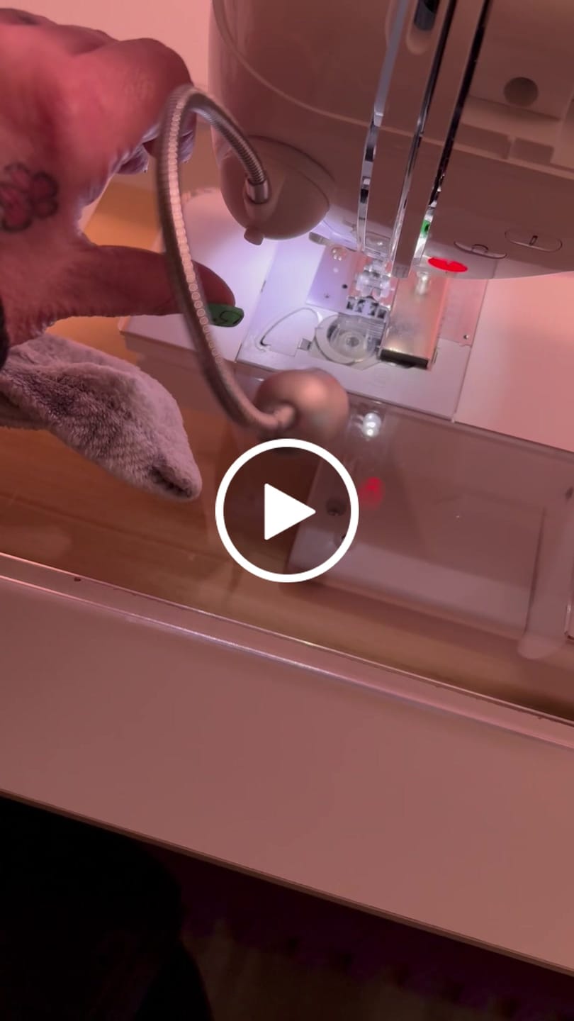 Customer video review of Daylight Sewing Machine Lamp
