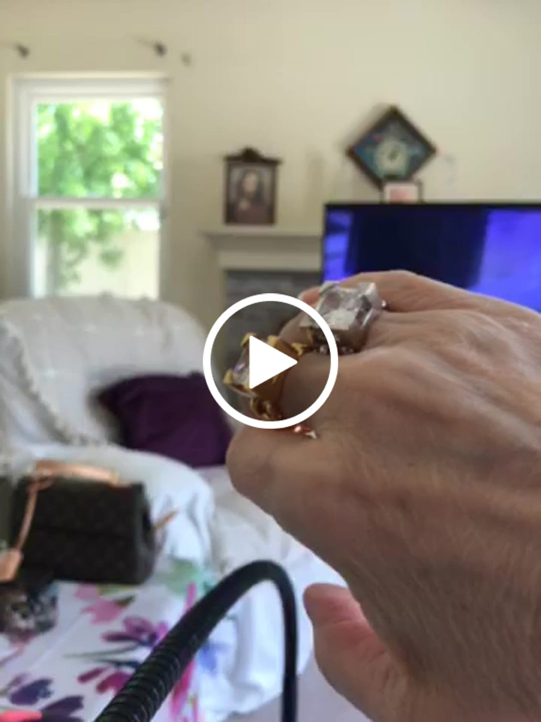 Customer video review of LuxeLink Glass Square Ring