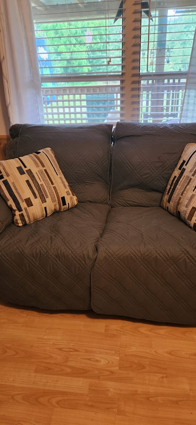 Customer photo review of Waterproof Recliner Chair Cover with Double Straps