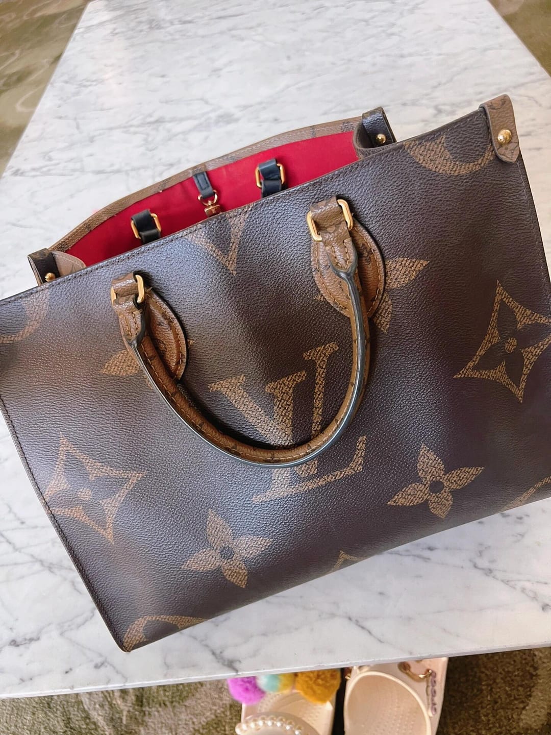 Customer photo review of 【ルイヴィトン】★お洒落メンズへ★レディース♪オンザゴー MM トートバッグM45321