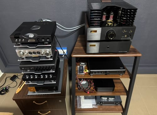 Customer photo review of Eiffel AS07 Record Player Stand