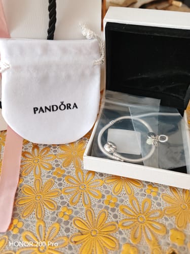 Customer photo review of PULSERA PANDORA + CHARM EVANGELINE LUCIERNAGA Y KIT GRATIS